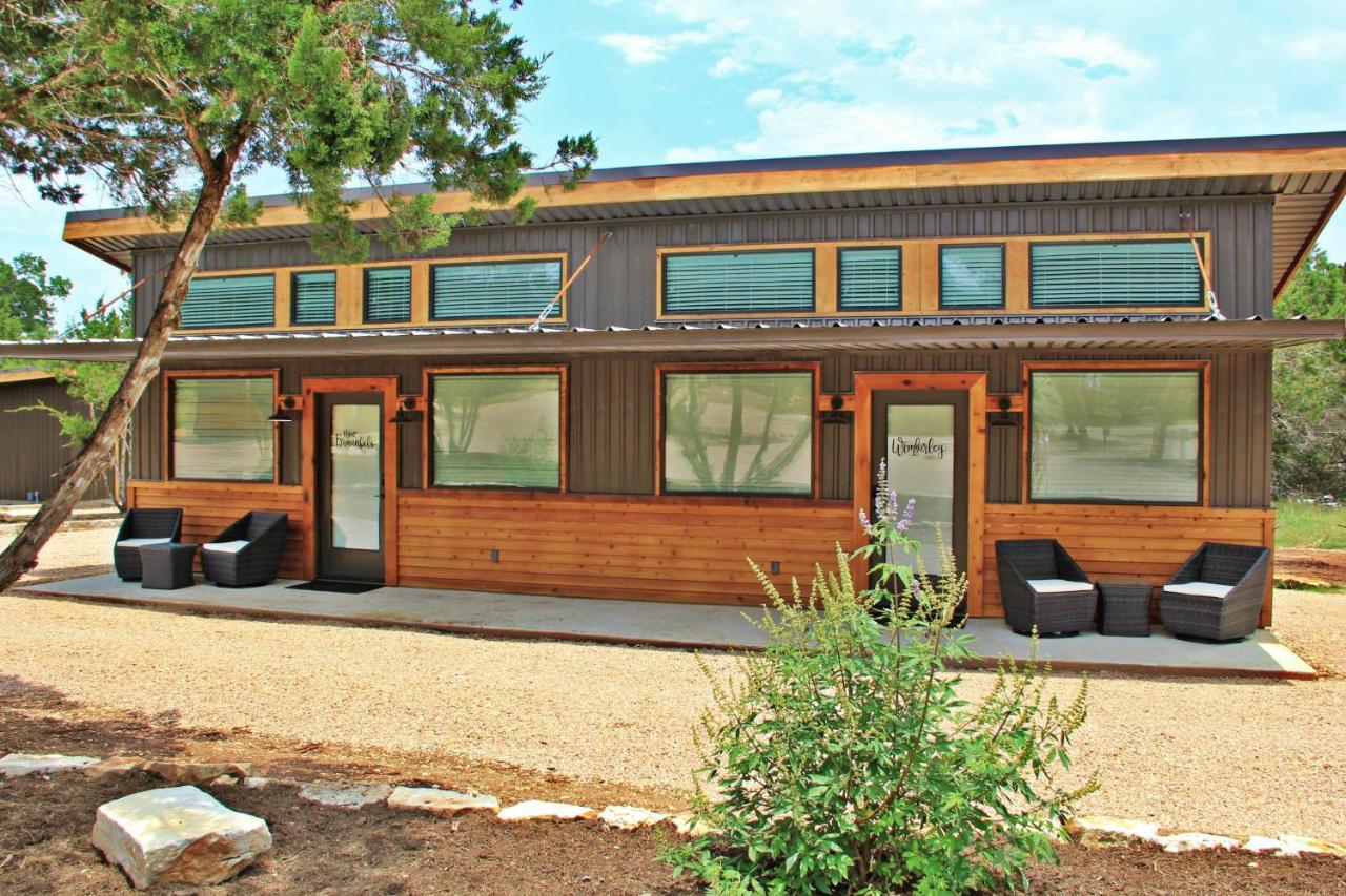Green Acres Cottages - New Braunfels Suite 温伯利 外观 照片